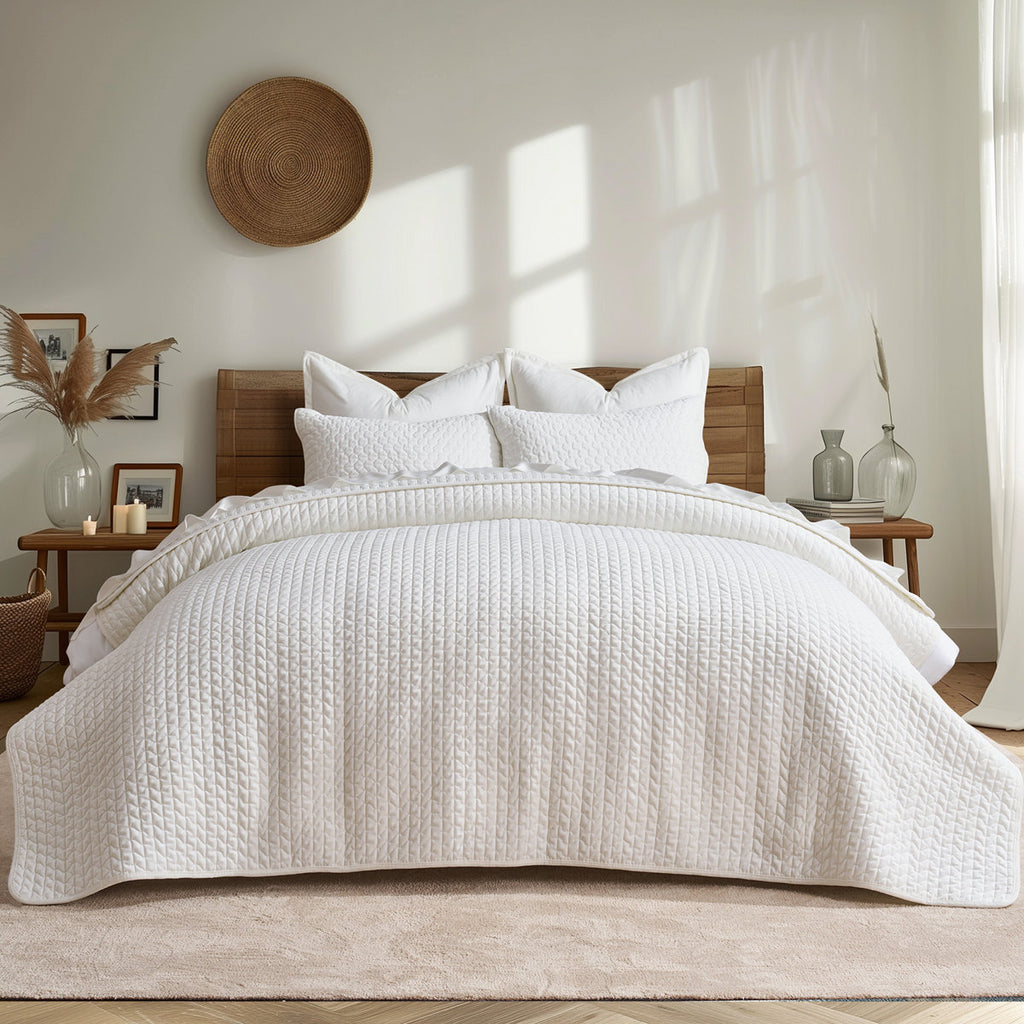 Hazel Cross-Stitch Velvet Quilt Set