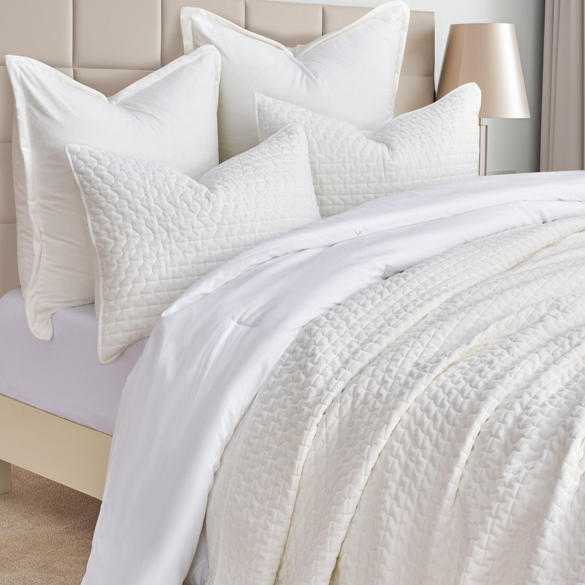 Hazel Cross-Stitch Velvet Quilt Set