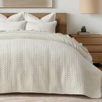 Hazel Cross-Stitch Velvet Quilt Set