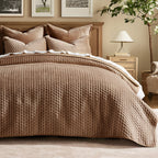 Hazel Cross-Stitch Velvet Quilt Set