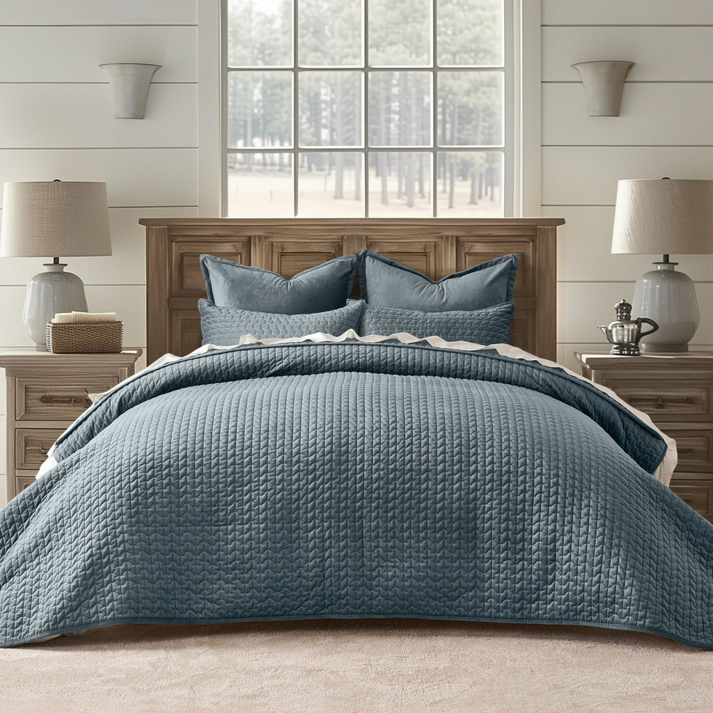 Hazel Cross-Stitch Velvet Quilt Set