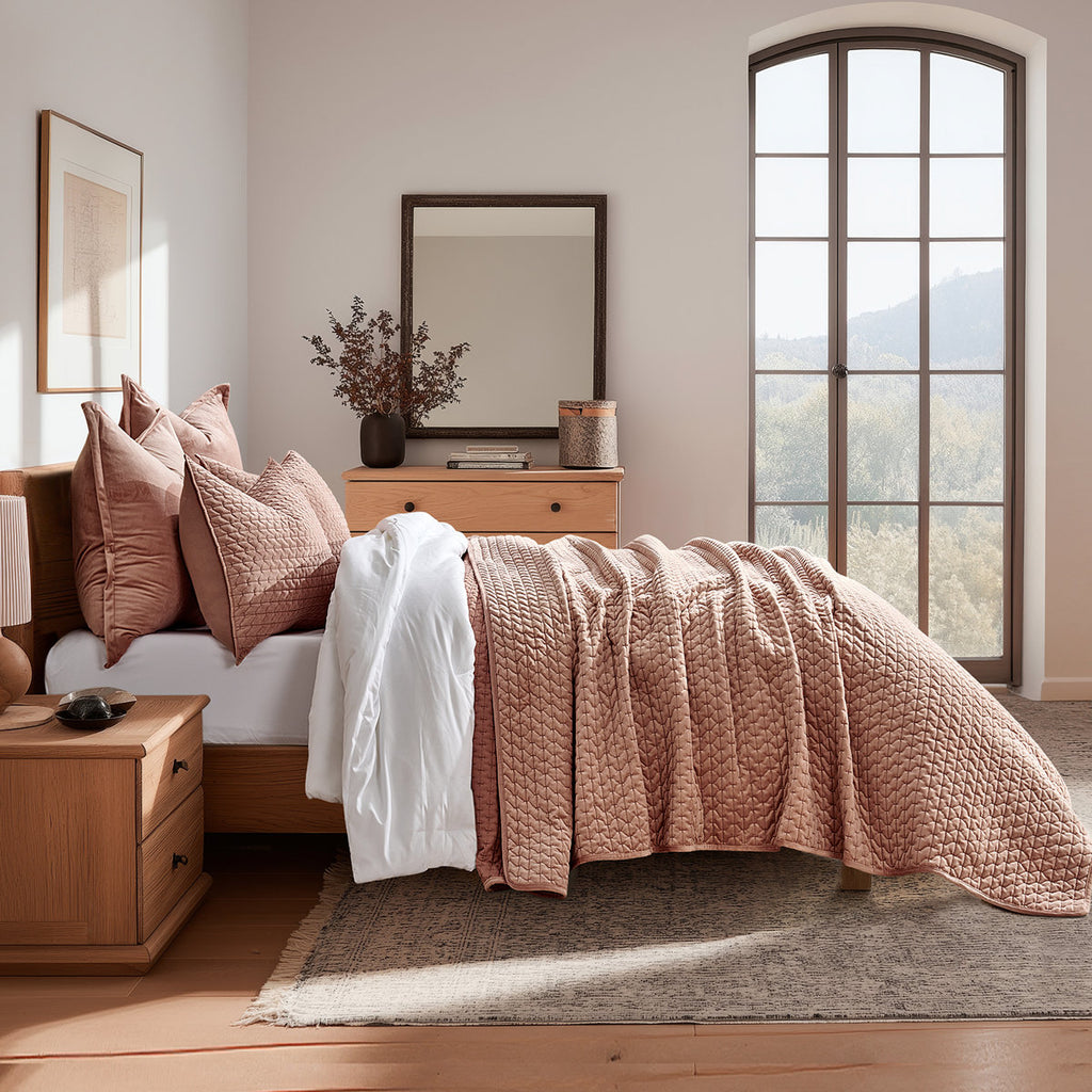 Hazel Cross-Stitch Velvet Quilt Set