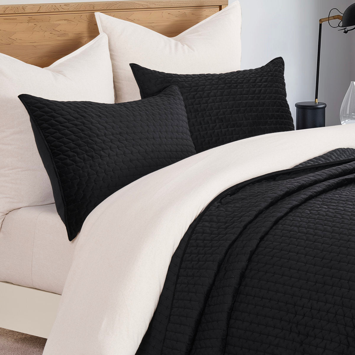 Hazel Cross-Stitch Velvet Quilt Set