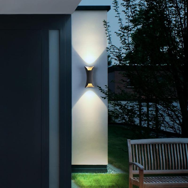 Curved Aluminum Up-Down Wall Light