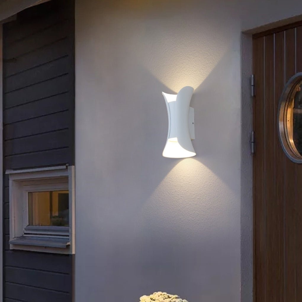 Curved Aluminum Up-Down Wall Light