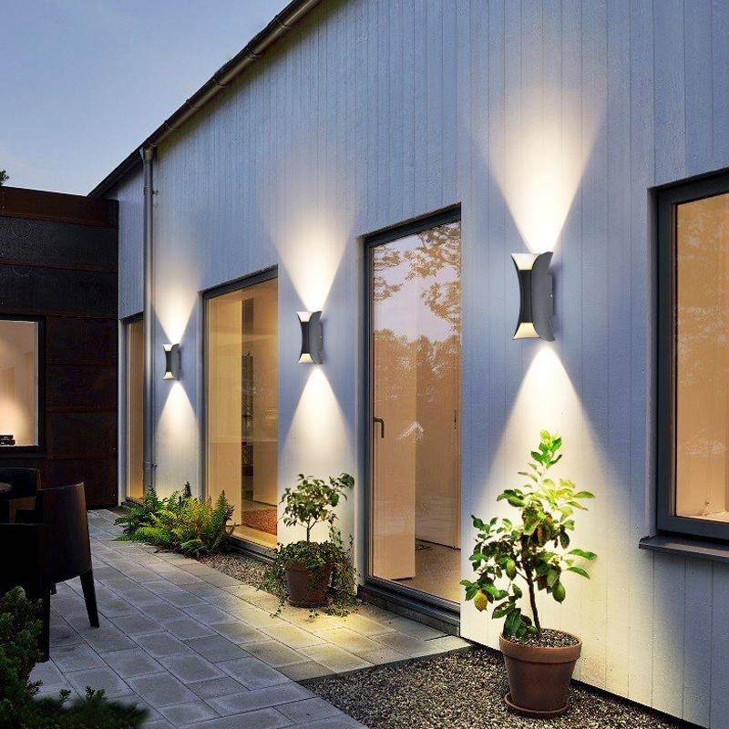 Curved Aluminum Up-Down Wall Light